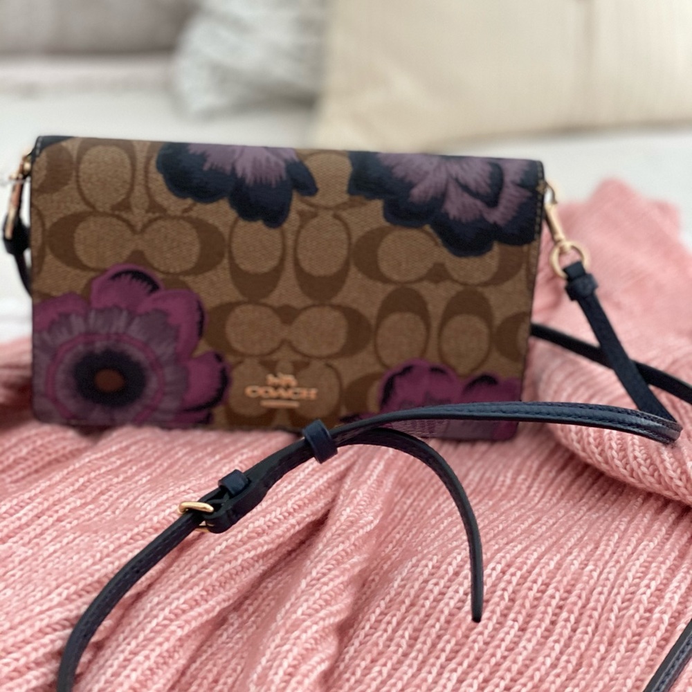 🆕 COACH | Purple Floral Purse BOXED - Picture 11 of 16